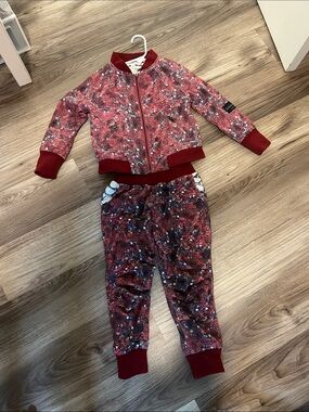 Agatha Cub Red kid’s Floral-Print jogger set size 4-5 reversible jacket
